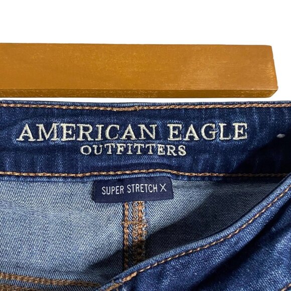 American Eagle Women’s Super-Stretch Destroyed Jeggings - Picture 6 of 9